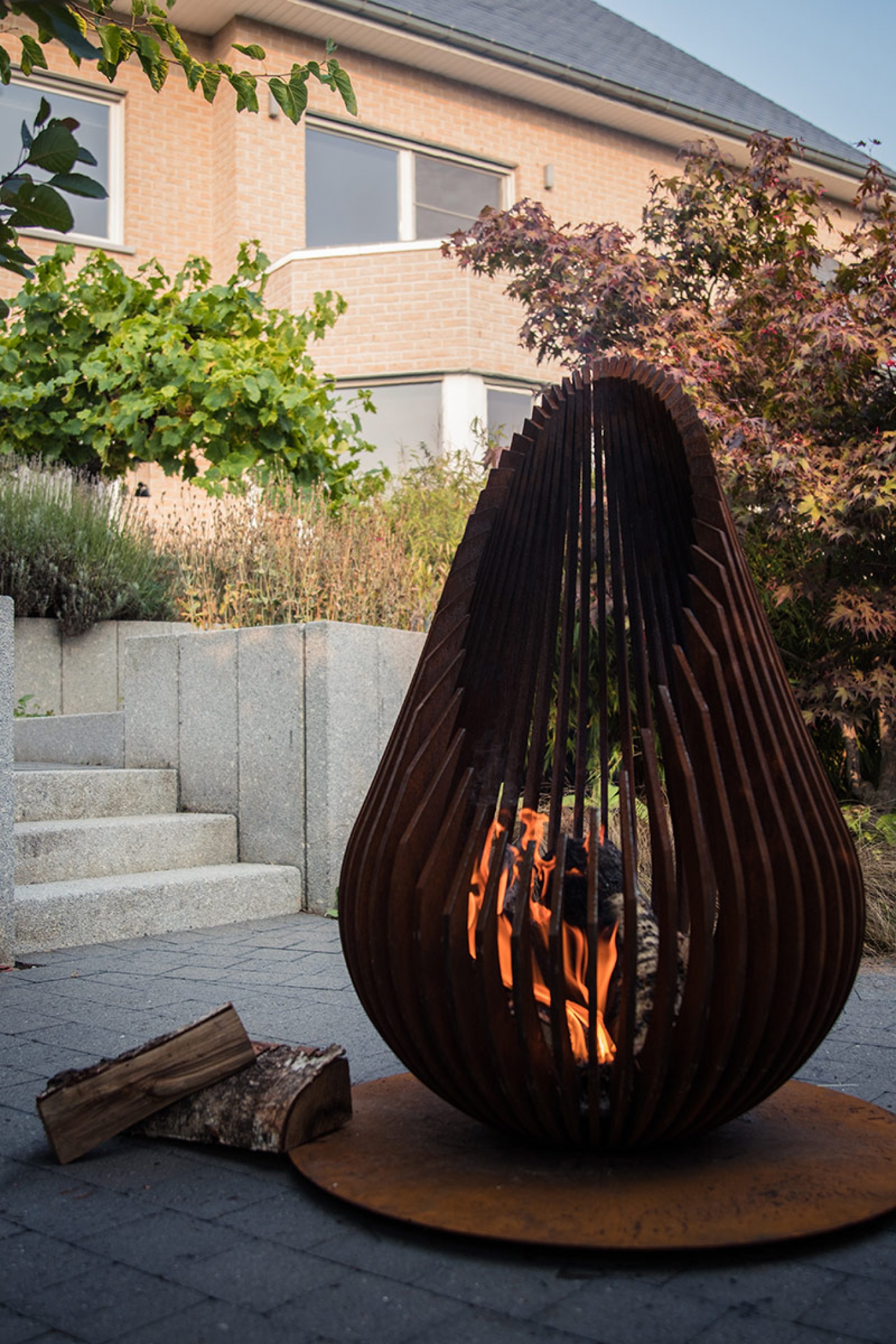 Een designvuurkorf behoort tot de ultieme wishlist van menig tuinliefhebber. 